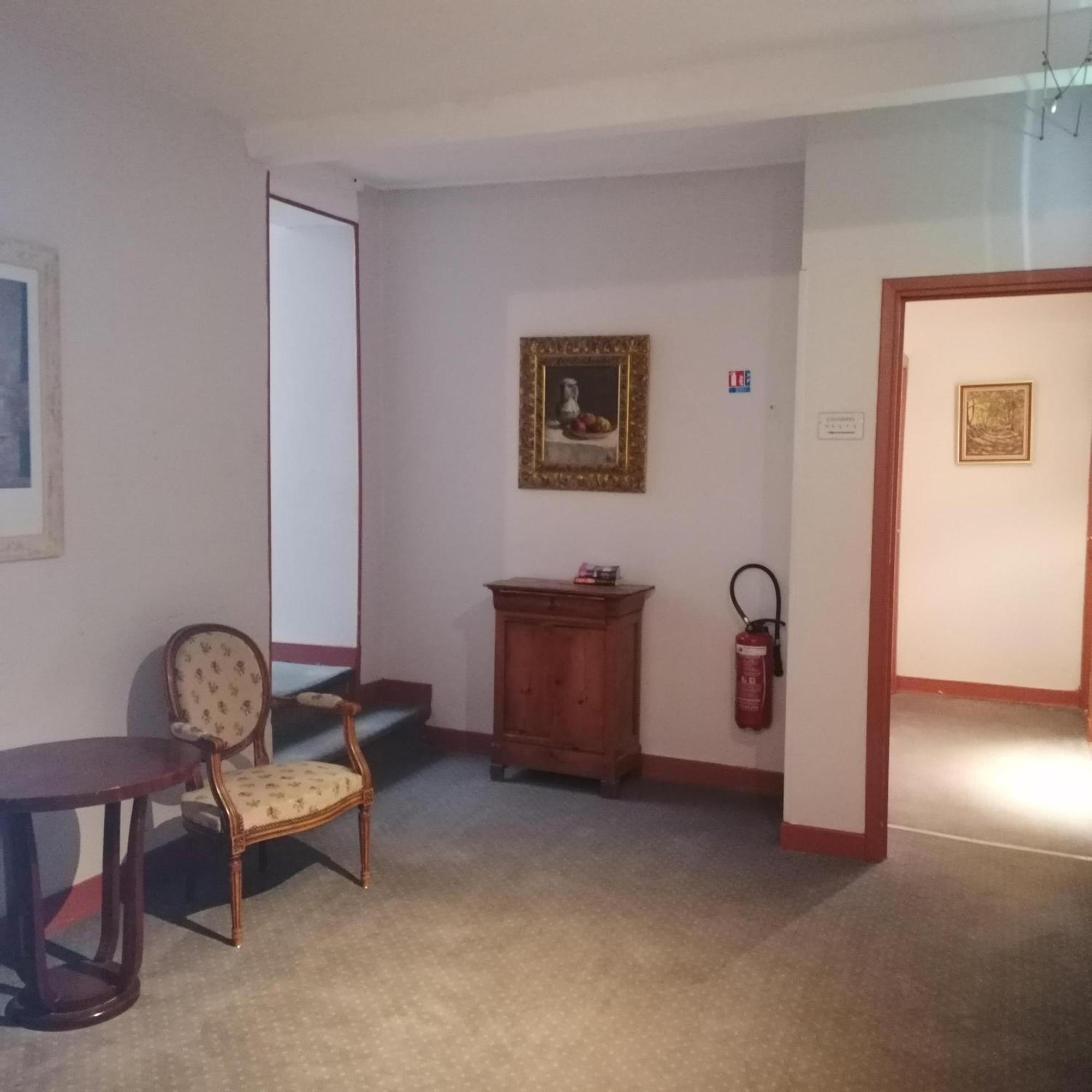 Hotel Le Normandy Beaumont-de-Lomagne Ngoại thất bức ảnh