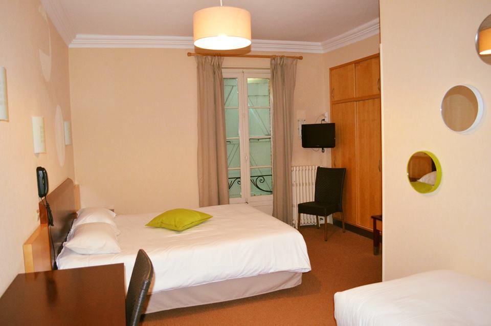 Hotel Le Normandy Beaumont-de-Lomagne Ngoại thất bức ảnh